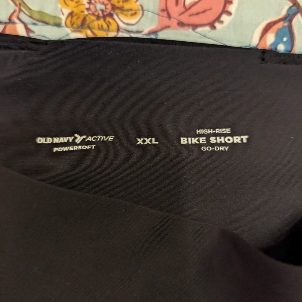 Old Navy Active Women's Black Bike Shorts